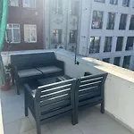 Sunny Terrace Retreat Near Taksim Square